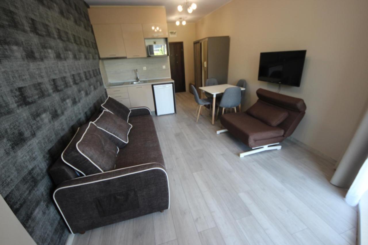 Menada Luxor Apartments Sveti Vlas Oda fotoğraf