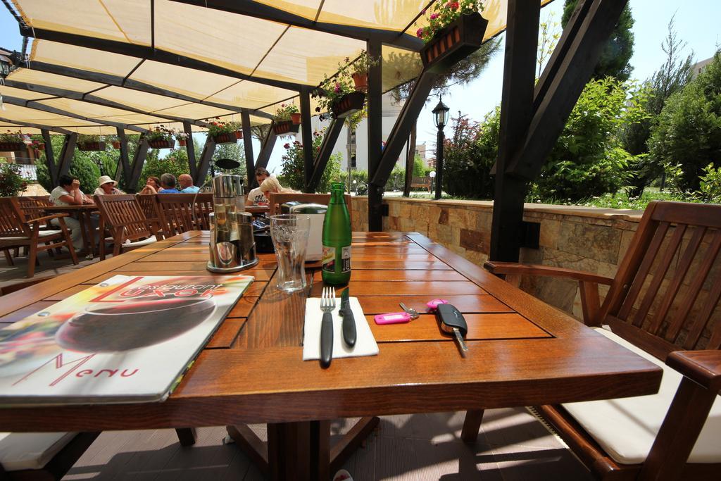 Menada Luxor Apartments Sveti Vlas Dış mekan fotoğraf