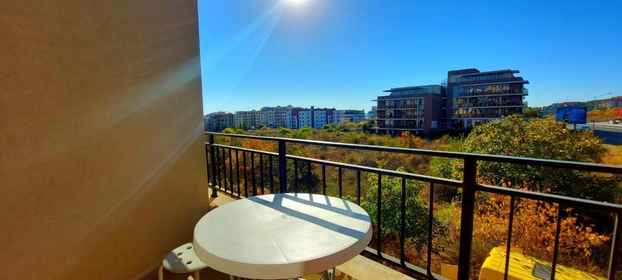 Menada Luxor Apartments Sveti Vlas Dış mekan fotoğraf