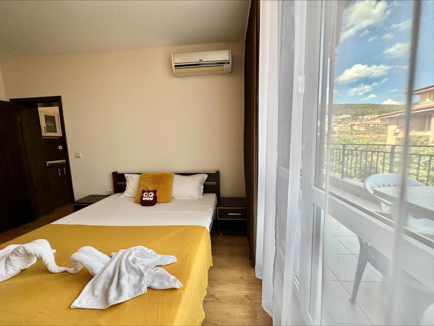 Menada Luxor Apartments Sveti Vlas Dış mekan fotoğraf