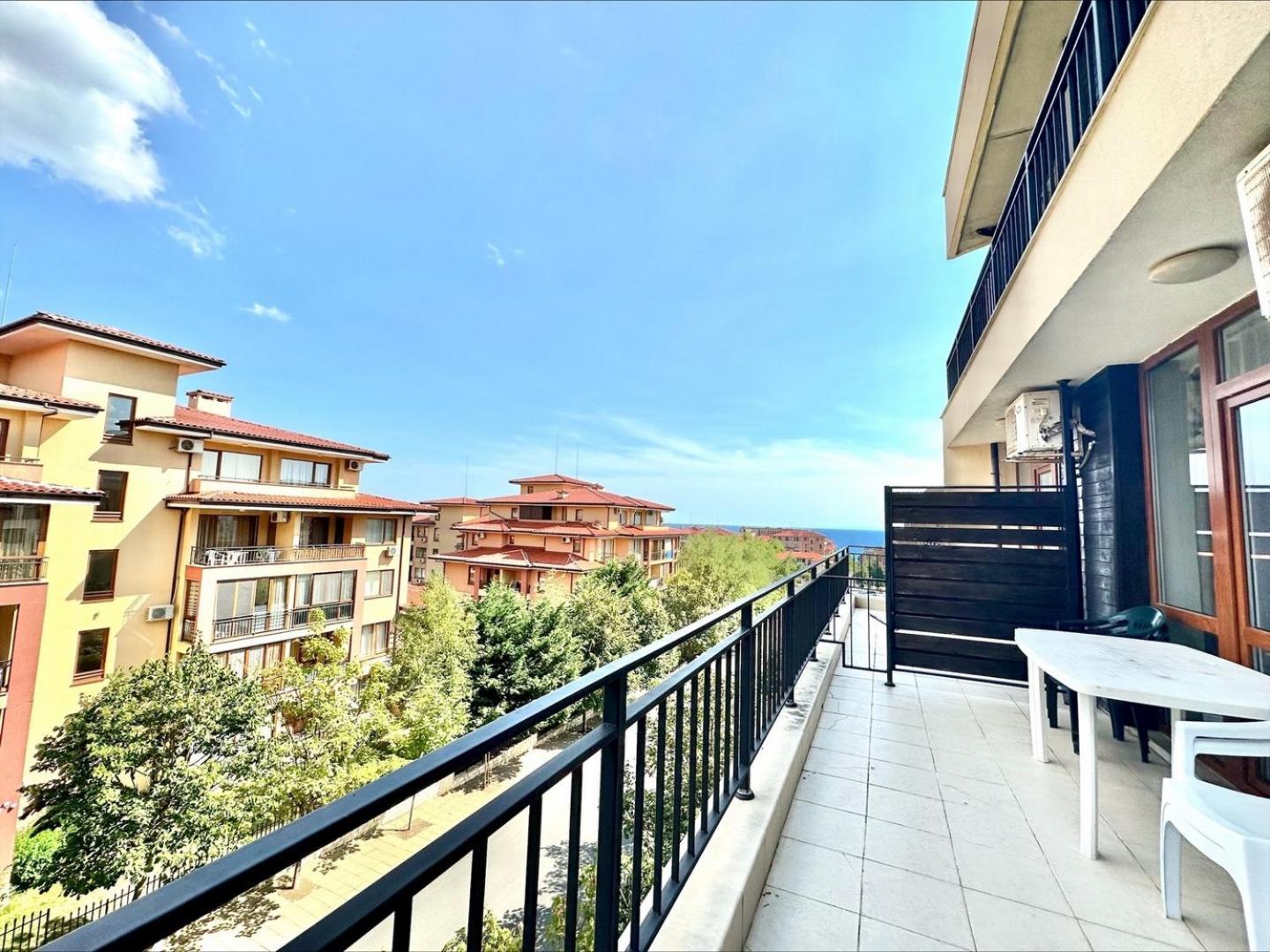 Menada Luxor Apartments Sveti Vlas Oda fotoğraf