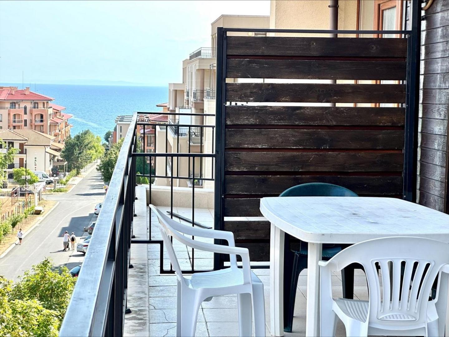 Menada Luxor Apartments Sveti Vlas Oda fotoğraf