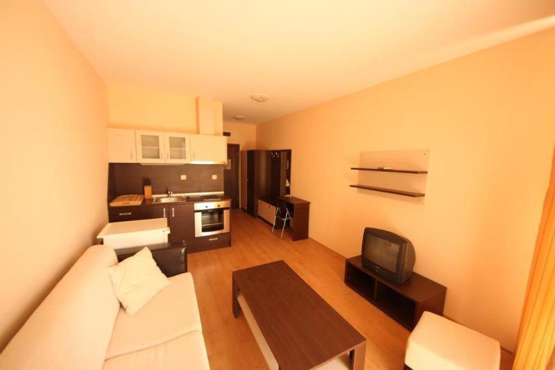 Menada Luxor Apartments Sveti Vlas Oda fotoğraf