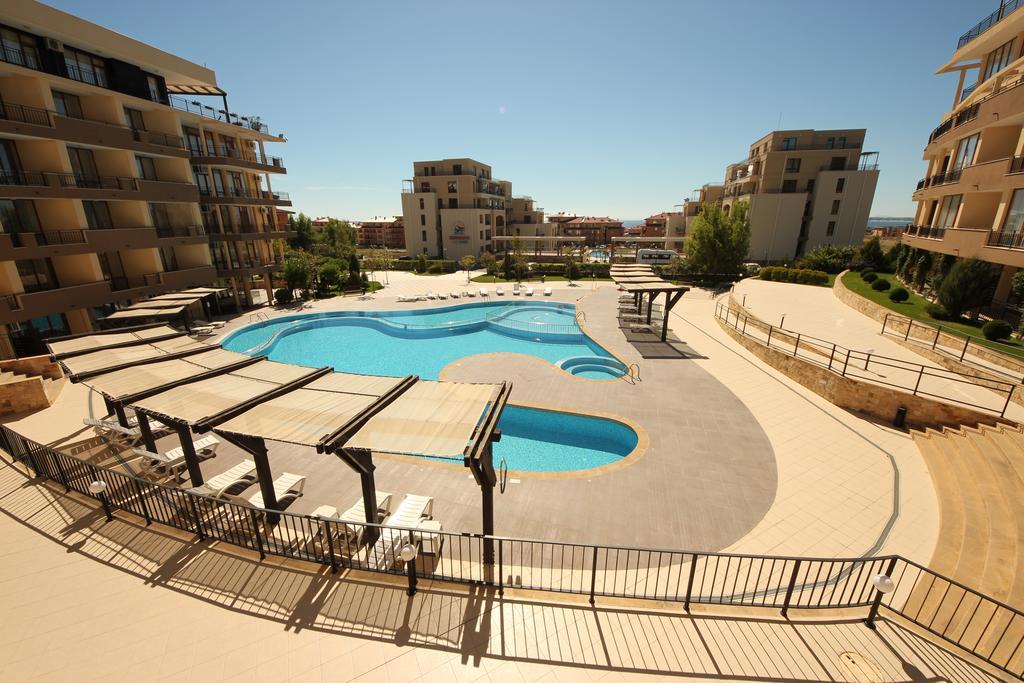 Menada Luxor Apartments Sveti Vlas Dış mekan fotoğraf