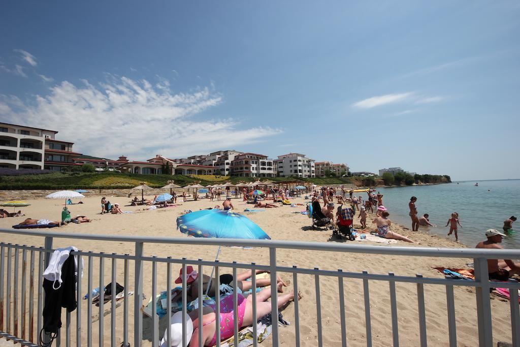 Menada Luxor Apartments Sveti Vlas Dış mekan fotoğraf