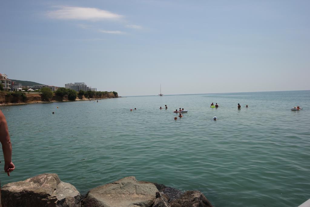 Menada Luxor Apartments Sveti Vlas Dış mekan fotoğraf