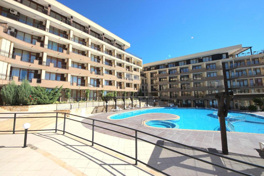 Menada Luxor Apartments Sveti Vlas Dış mekan fotoğraf