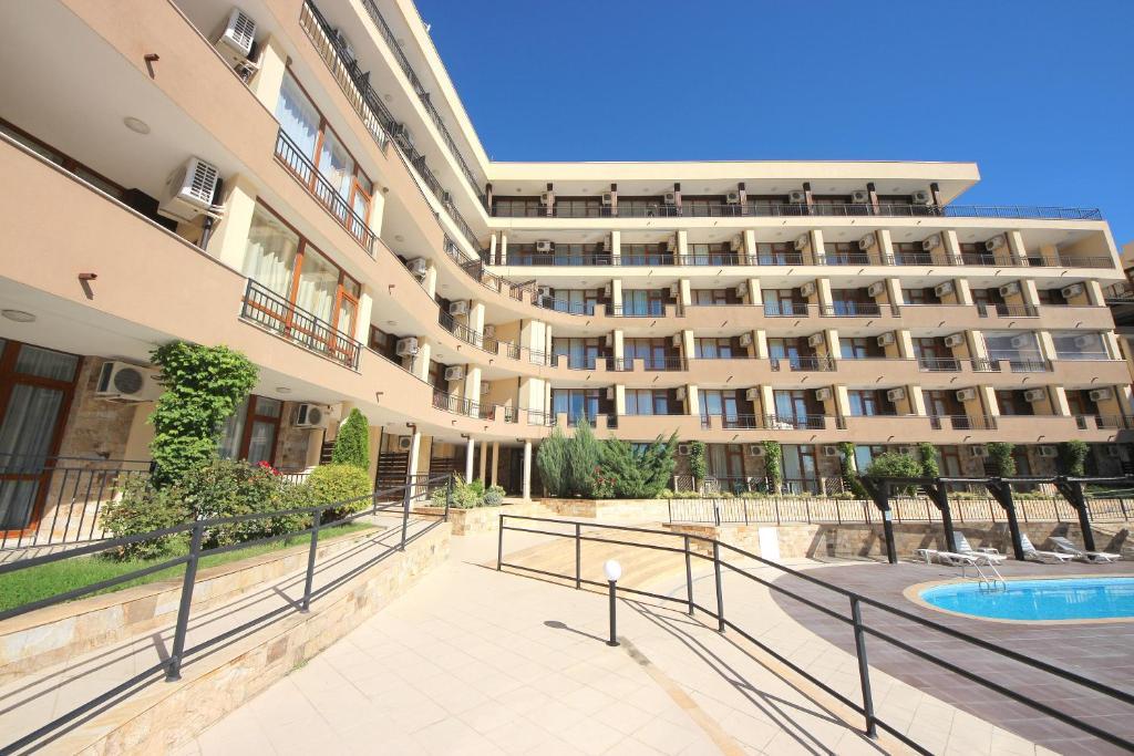 Menada Luxor Apartments Sveti Vlas Dış mekan fotoğraf