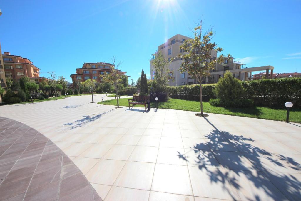 Menada Luxor Apartments Sveti Vlas Dış mekan fotoğraf
