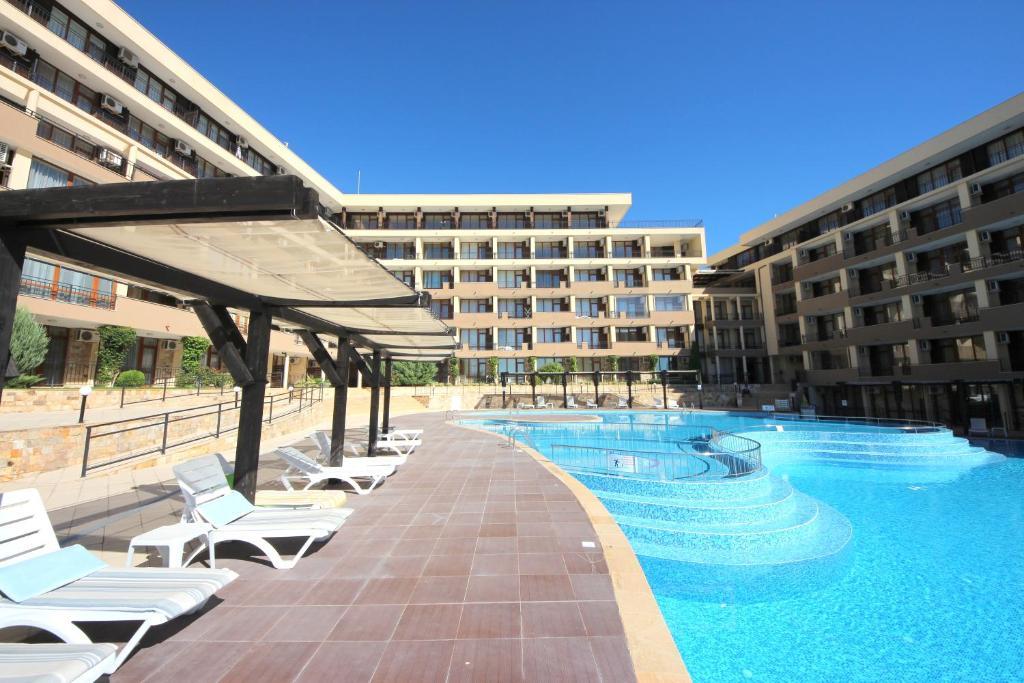 Menada Luxor Apartments Sveti Vlas Dış mekan fotoğraf