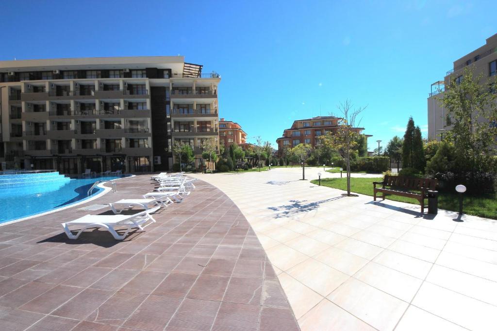 Menada Luxor Apartments Sveti Vlas Dış mekan fotoğraf
