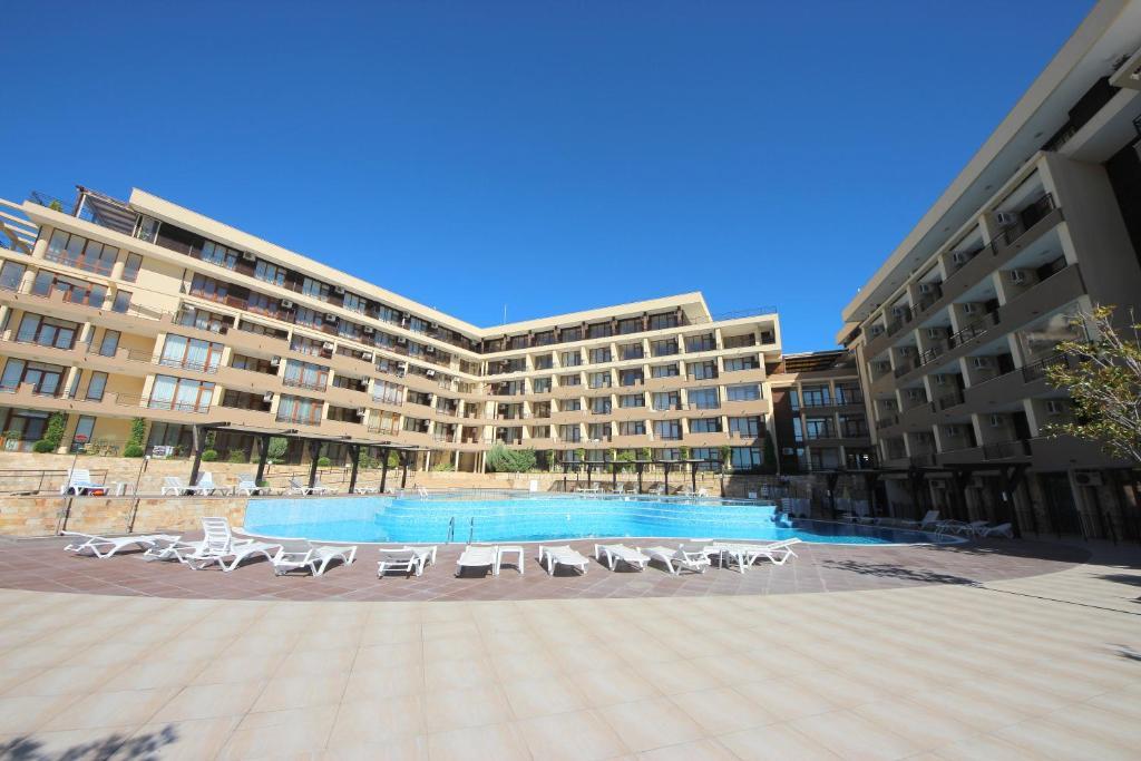 Menada Luxor Apartments Sveti Vlas Dış mekan fotoğraf