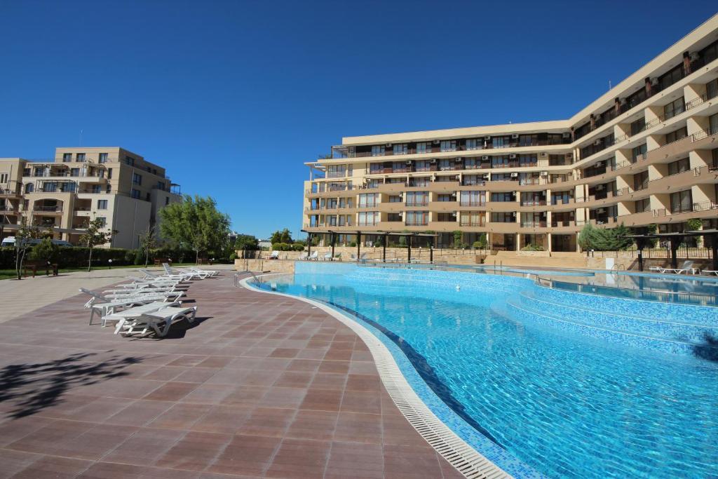 Menada Luxor Apartments Sveti Vlas Dış mekan fotoğraf